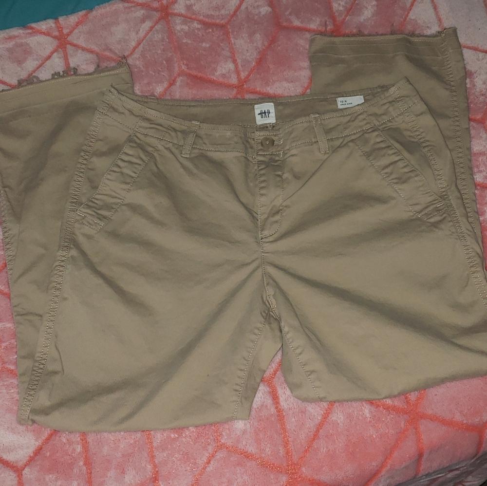 GAP CROP KICK SIZE 10 R WOMENS raw hem